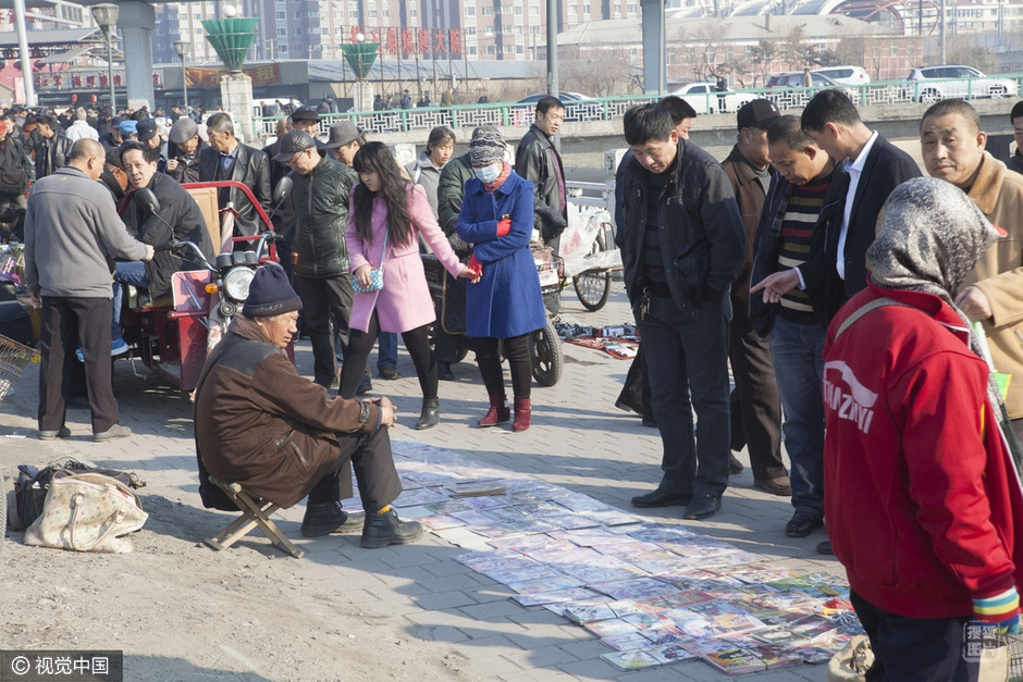 ����һ���гɻƵ��Ա���Ʒ�ۼ���