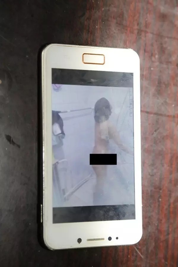 ��������7������ͷ Ů���ϴ�豻����