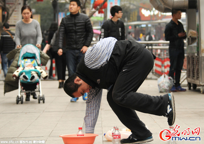 �㽭�𻪽�ͷһ���ӹ�����ƿ������ ����·������