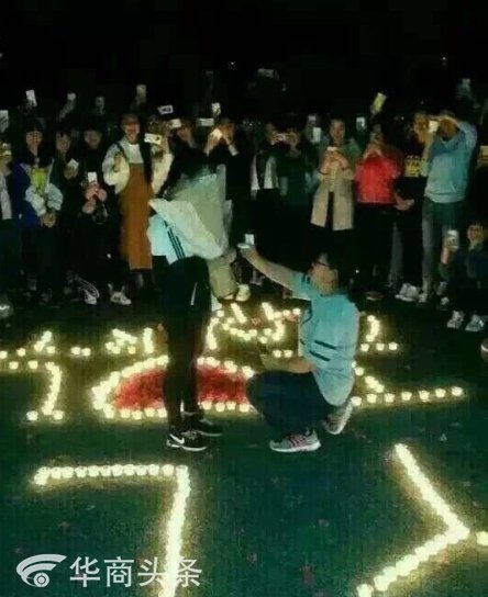 ��УŮ���¹�����һŮ����� У�쵼��Ů������